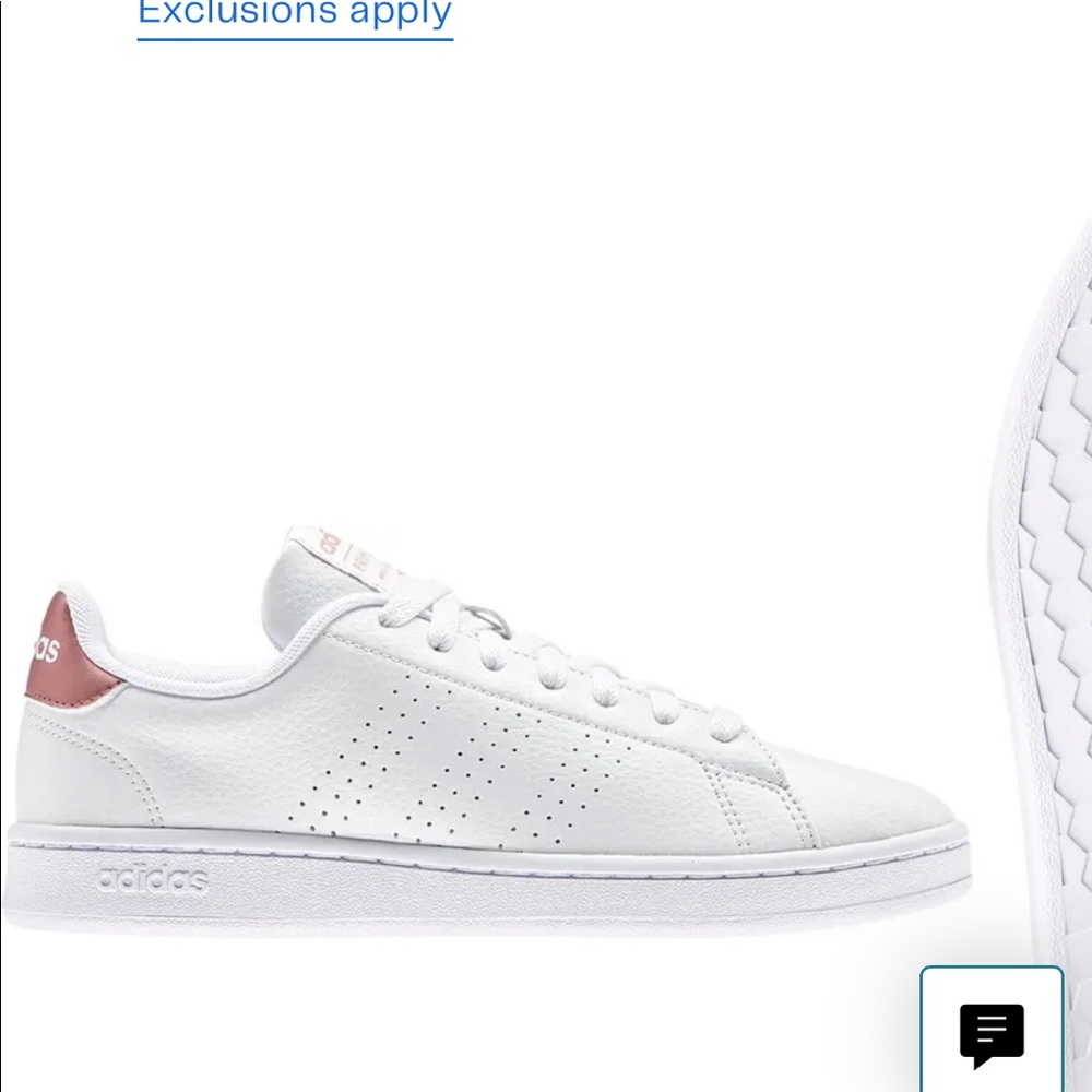 New with tags Women’s Adidas Advantage sneaker
